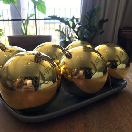 6 Esferas Navideñas Decorativas 10 cm – Acabado Brilloso, Ideal para Árbol y Decoración