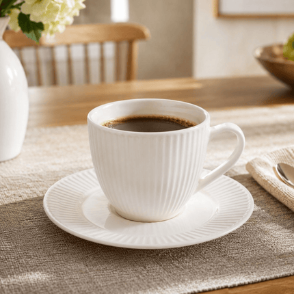 Juego de 4 Tazas de Cerámica con 4 Platos para Café, Diseño Texturizado Blanco, Set de 8 Piezas