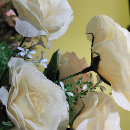 Pack de 5 Ramos de flores Artificiales para decoraciones, Modelos Variables