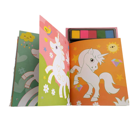 Libro Huellitas de unicornios magicos 48pag 25x17cm