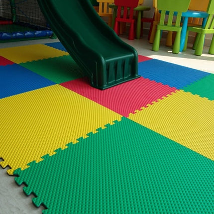 Set de 4 Tapete De Foamy EVA Interconectable 50 x 50 cm, Piso Acolchado Antiderrapante Para  Guardería, Gimnasio Y Área De Juegos