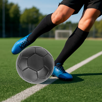 Balón de Fútbol CR7 No. 5 – 32 Gajos Cosidos a Máquina, Acabado Texturizado y Alta Resistencia
